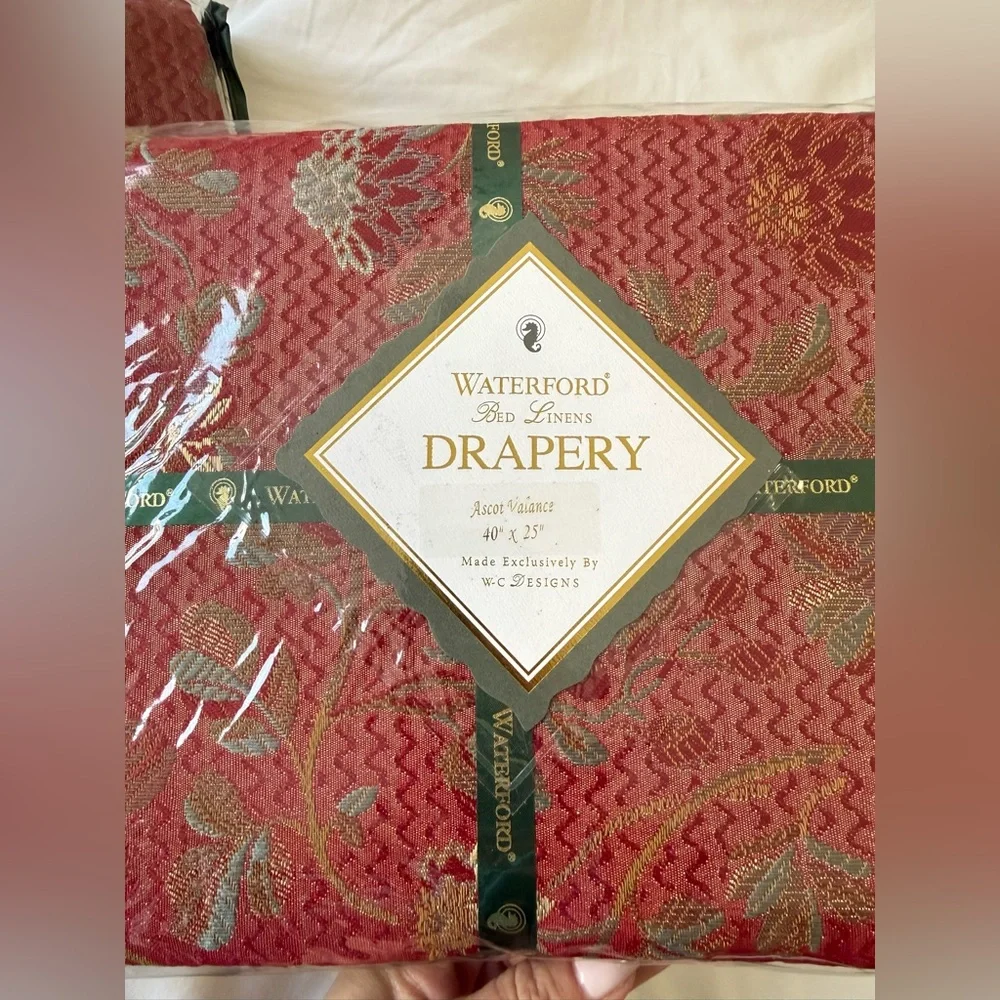 Waterford | Set Of 2 Ascot Valances | Red Ballyshannon Victorian 40 x 25” NIP